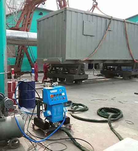 湖南聚氨酯發泡設備集裝箱移動房保溫施工